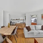 Escape House In St Moritz * サンモリッツ