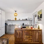 Escape House In St Moritz サンモリッツ