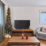 Escape House In St Moritz * サンモリッツ