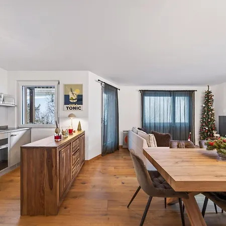 Escape House In