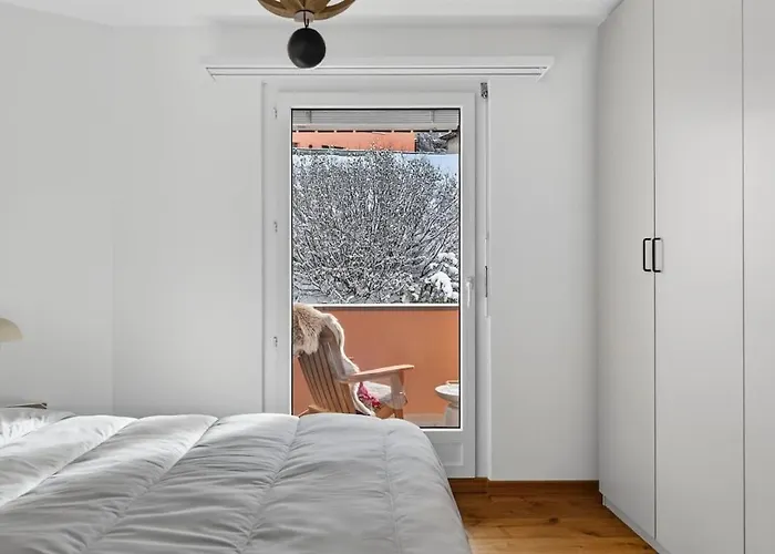 Emotional House In Cresta Bob *