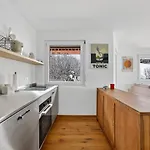 Escape House In St Moritz سانت موريتز
