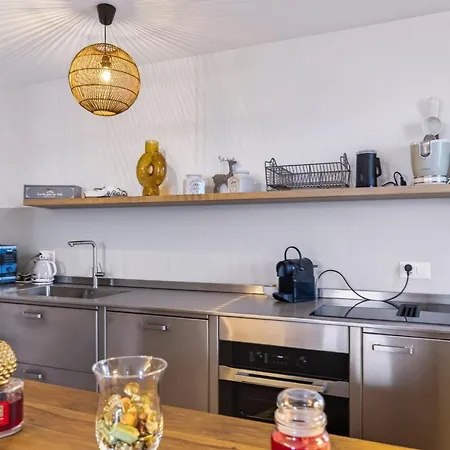 Escape House In St Moritz بيت للعطل